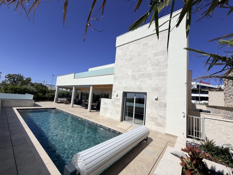 Villa for Sale in Costa Blanca Benijofar, Alicante 3