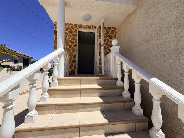 Villa for Sale in Costa Blanca Torrevieja, Alicante 48