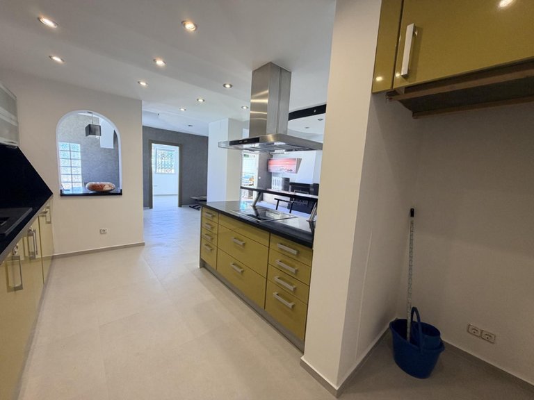 Villa for Sale in Costa Blanca Torrevieja, Alicante 10