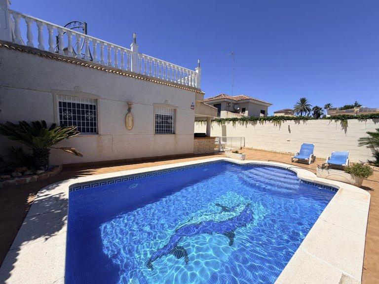 Villa for Sale in Costa Blanca Torrevieja, Alicante 44