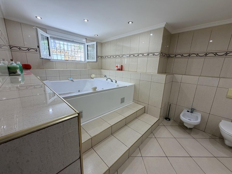 Villa for Sale in Costa Blanca Torrevieja, Alicante 17
