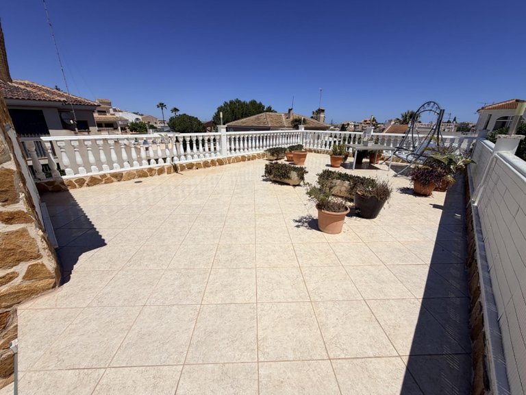 Villa for Sale in Costa Blanca Torrevieja, Alicante 49