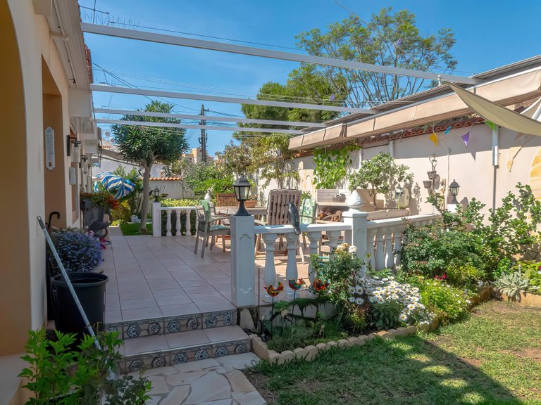 Villa for Sale in Costa Blanca Torrevieja, Alicante 2