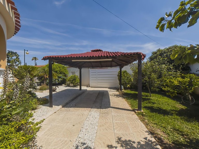 Villa for Sale in Costa Blanca Torrevieja, Alicante 9
