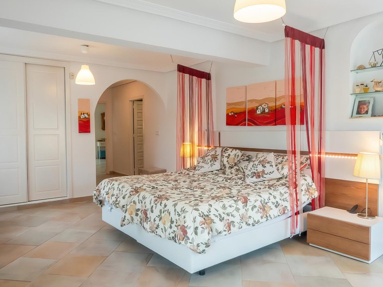 Villa for Sale in Costa Blanca Torrevieja, Alicante 44