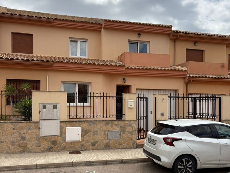 Town House for Sale in Pinoso, Alicante 1