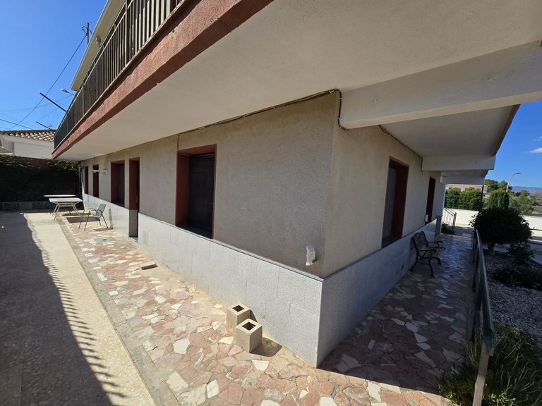 Villa for Sale in Monovar, Alicante 35