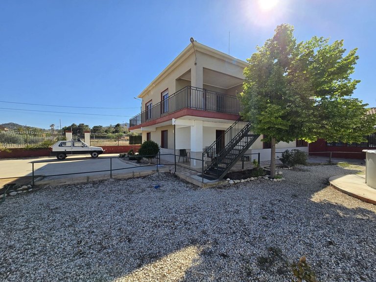 Villa for Sale in Monovar, Alicante 2