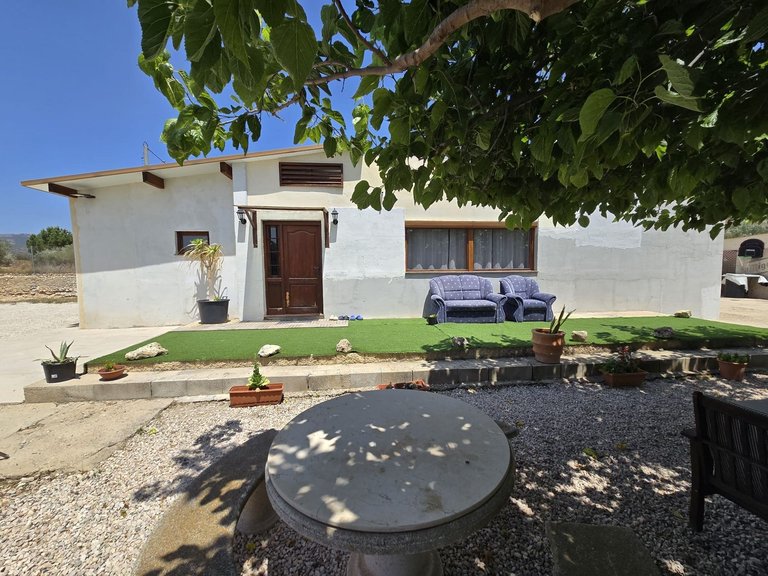 Villa for Sale in Sax, Alicante 1