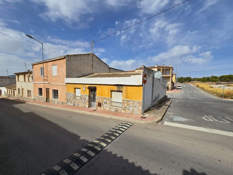 Town House for Sale in Sax, Alicante 1
