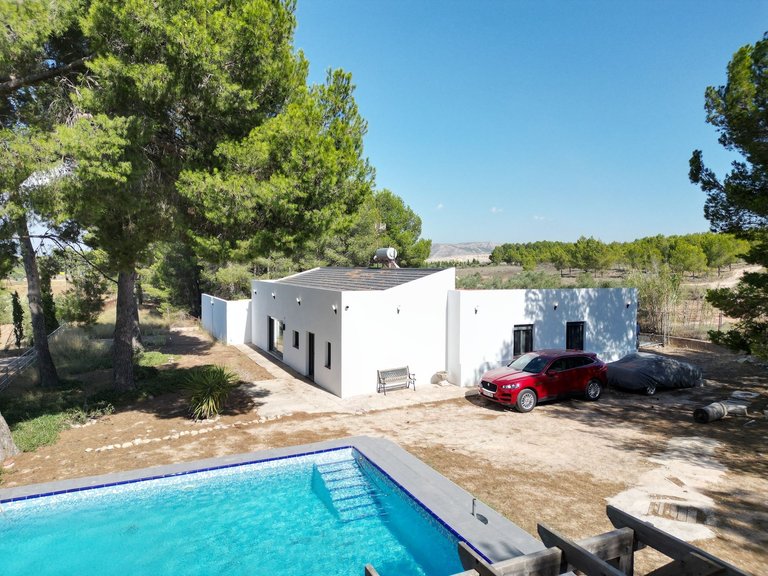 Villa for Sale in Villena, Alicante 2