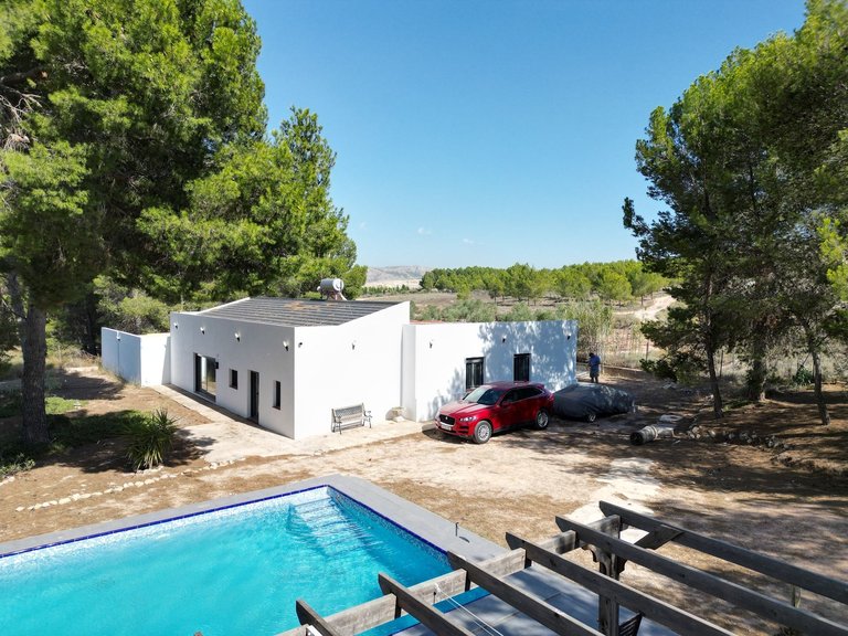 Villa for Sale in Villena, Alicante 3