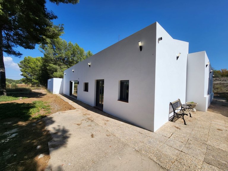 Villa for Sale in Villena, Alicante 29