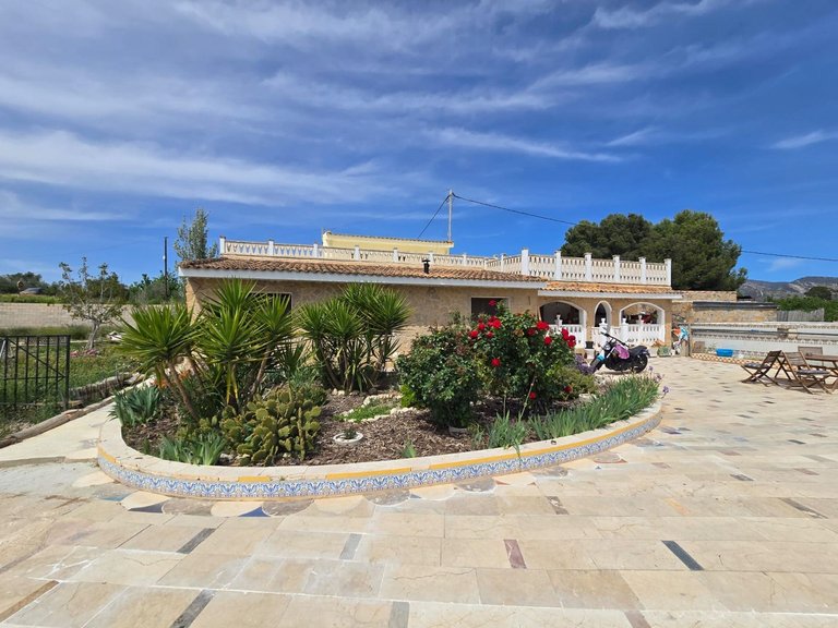 Villa for Sale in Sax, Alicante 16