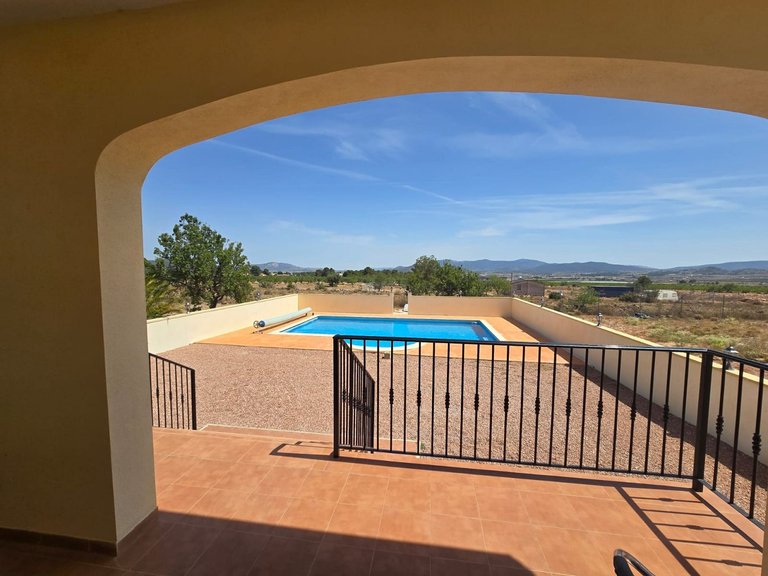 Villa for Sale in Monovar, Alicante 42