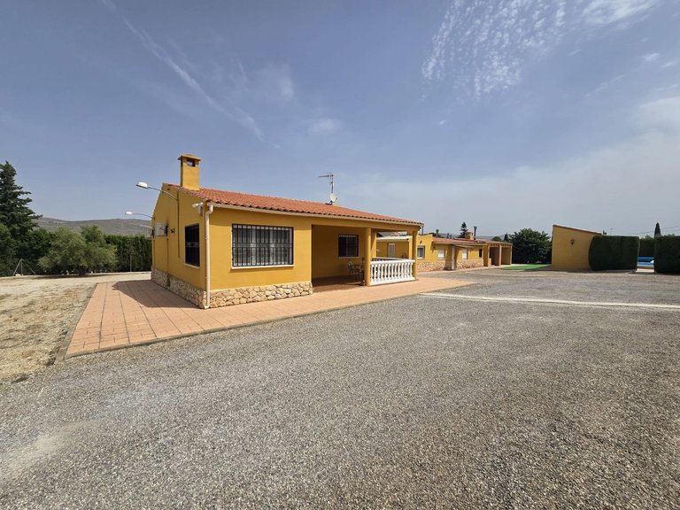 Villa for Sale in Villena, Alicante 1