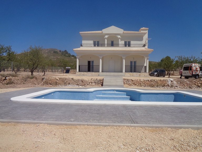 Villa for Sale in Pinoso, Alicante 26