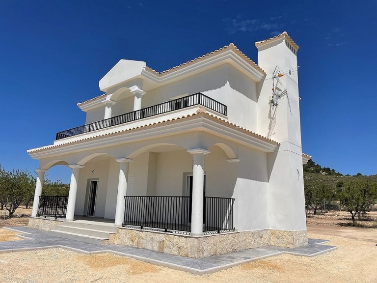 Villa for Sale in Pinoso, Alicante 46