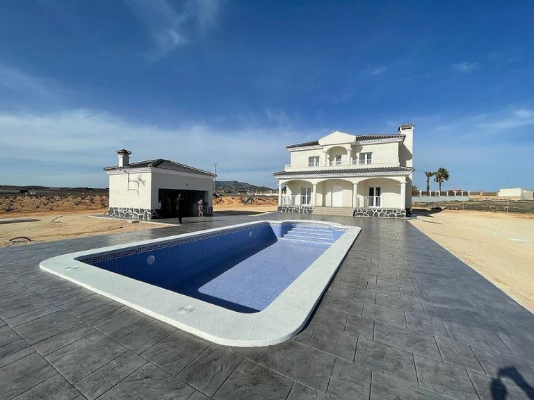 Villa for Sale in Pinoso, Alicante 43