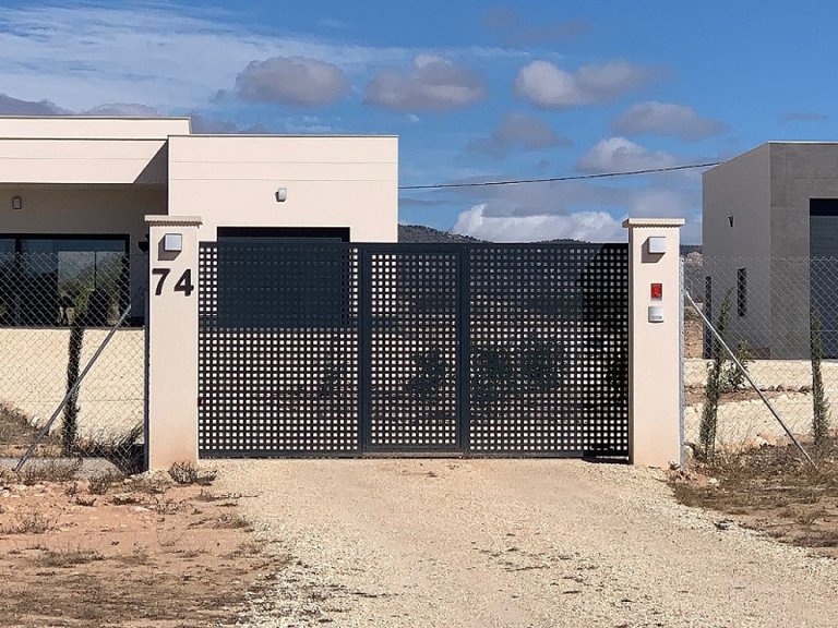Villa for Sale in Pinoso, Alicante 30
