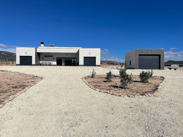 Villa for Sale in Pinoso, Alicante 27