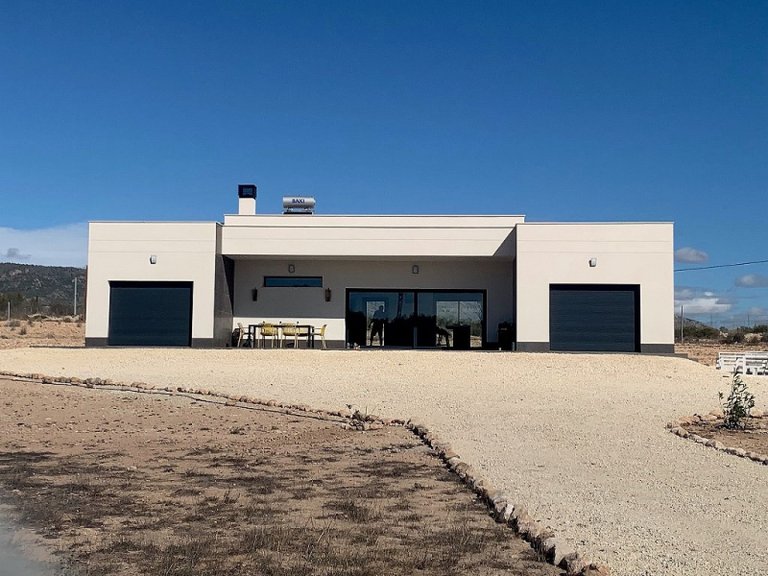 Villa for Sale in Pinoso, Alicante 32