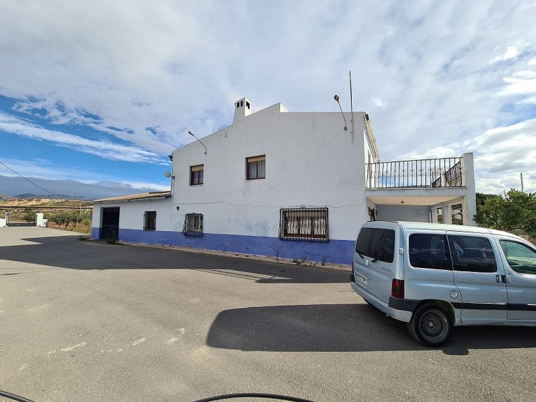 Country House for Sale in Sax, Alicante 4