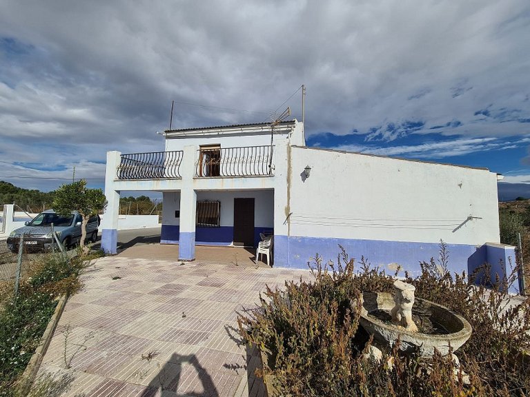 Country House for Sale in Sax, Alicante 2
