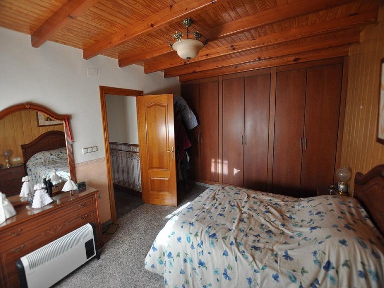 Villa for Sale in Villena, Alicante 24
