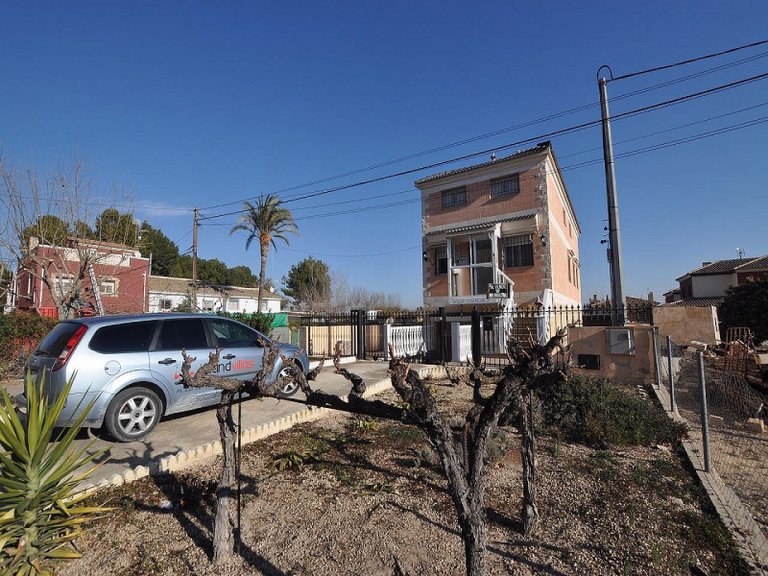 Villa for Sale in Villena, Alicante 4