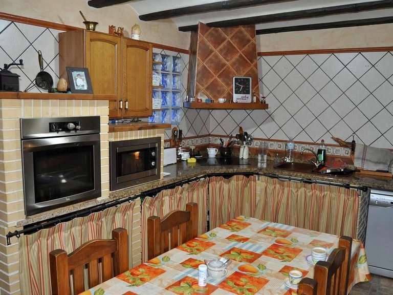 Town House for Sale in Pinoso, Alicante 5