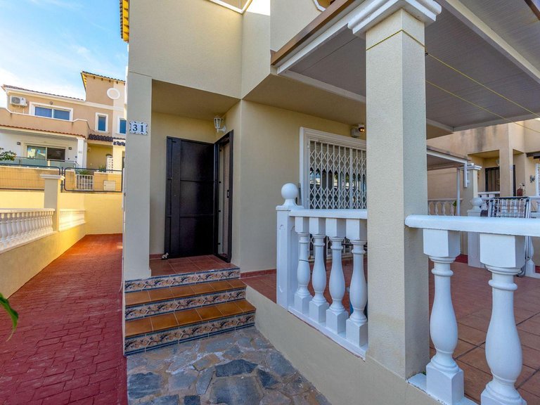 Town House for Sale in Costa Blanca Orihuela Costa, Alicante 32