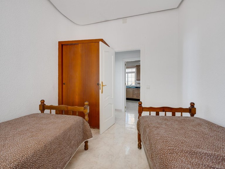 Apartment for Sale in Costa Blanca Torrevieja, Alicante 24