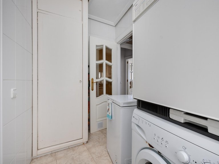 Apartment for Sale in Costa Blanca Torrevieja, Alicante 30