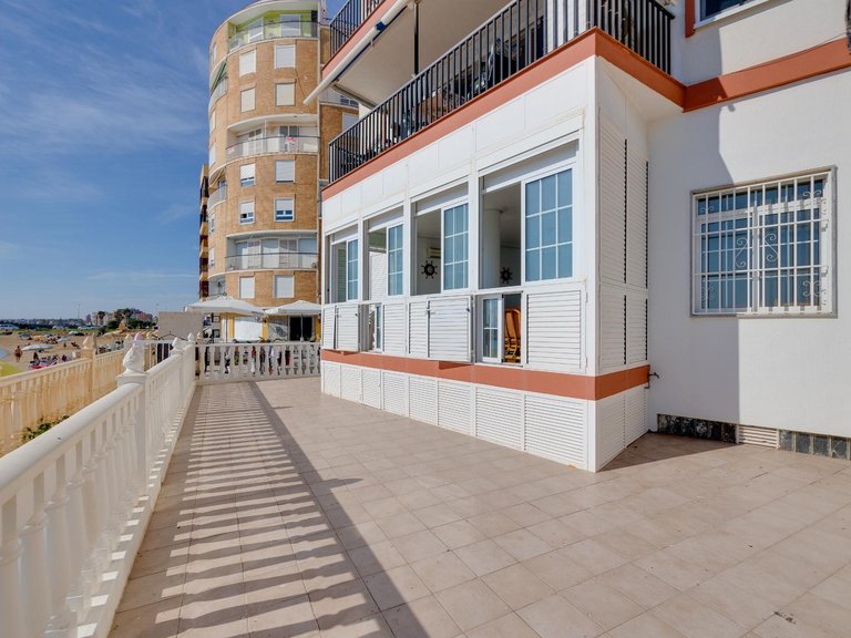 Apartment for Sale in Costa Blanca Torrevieja, Alicante 36