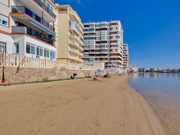 Apartment for Sale in Costa Blanca Torrevieja, Alicante 39