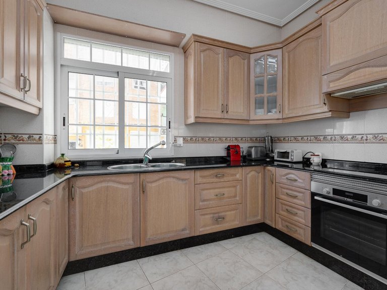 Apartment for Sale in Costa Blanca Torrevieja, Alicante 14