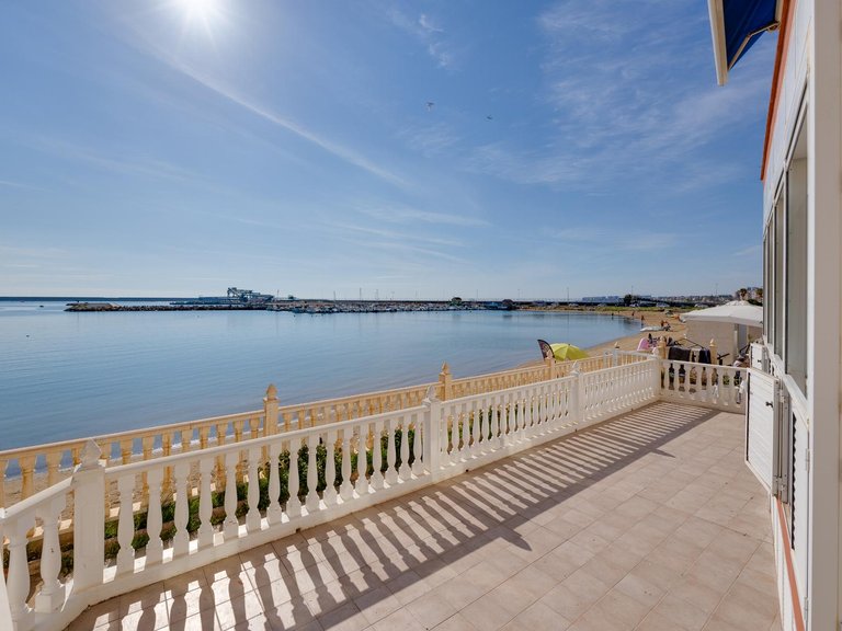 Apartment for Sale in Costa Blanca Torrevieja, Alicante 33