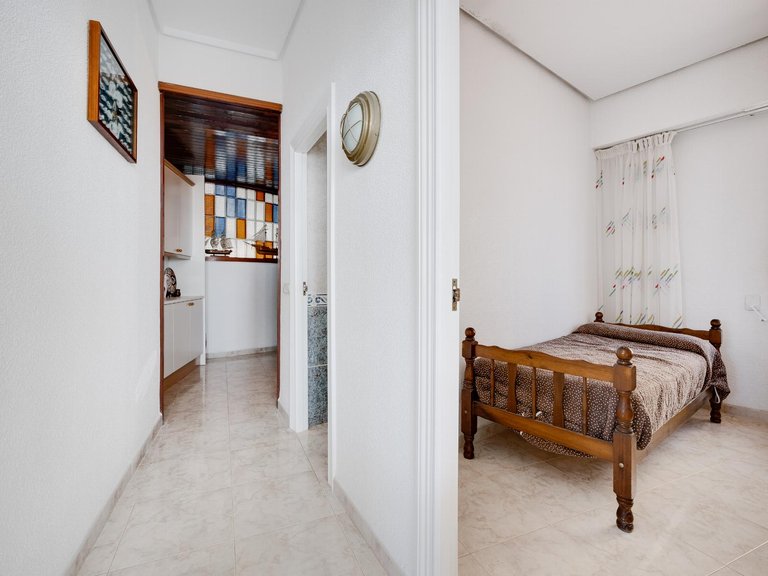 Apartment for Sale in Costa Blanca Torrevieja, Alicante 25
