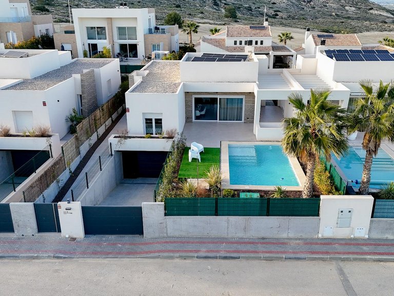 Villa for Sale in Algorfa, Alicante 2
