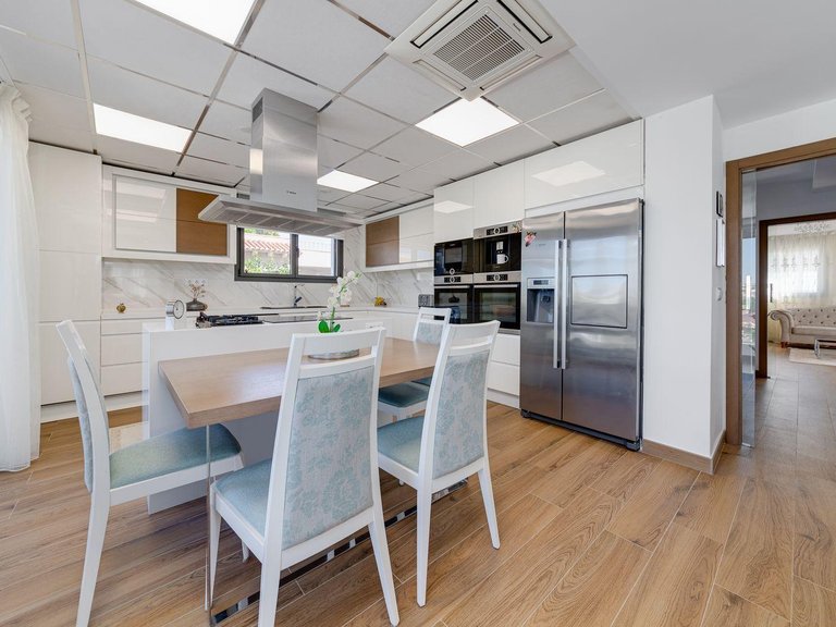 Villa for Sale in Costa Blanca Torrevieja, Alicante 15