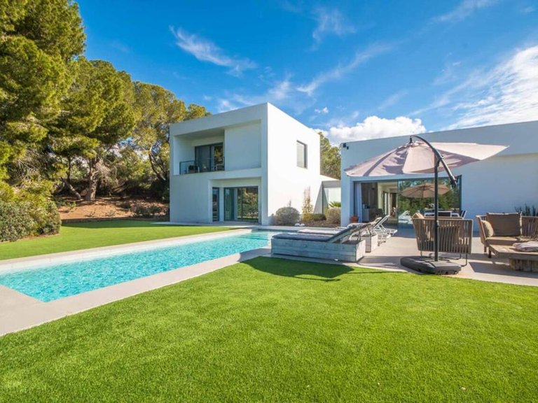Villa for Sale in Costa Blanca Orihuela Costa, Alicante 1