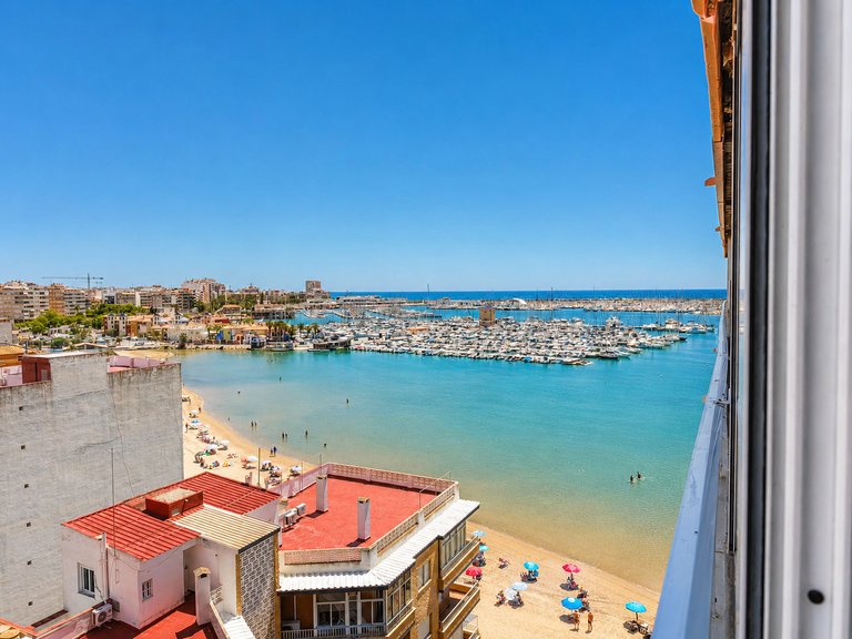 Apartment for Sale in Costa Blanca Torrevieja, Alicante 4