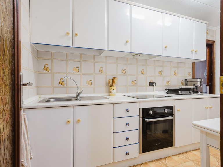 Apartment for Sale in Torrevieja, Alicante 12