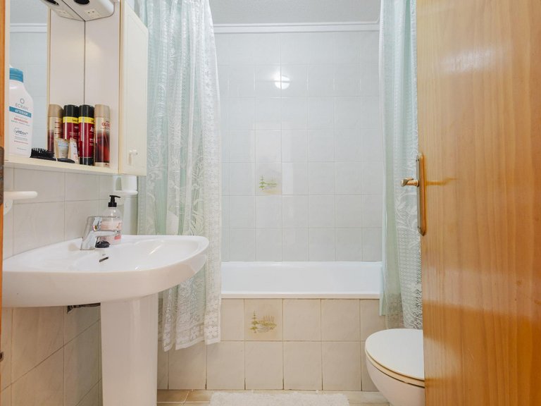 Villa for Sale in Torrevieja, Alicante 27