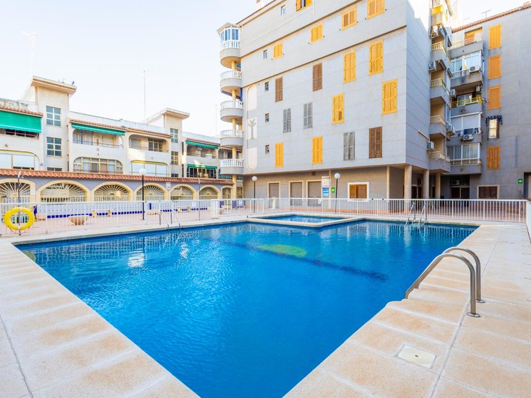 Villa for Sale in Torrevieja, Alicante 35