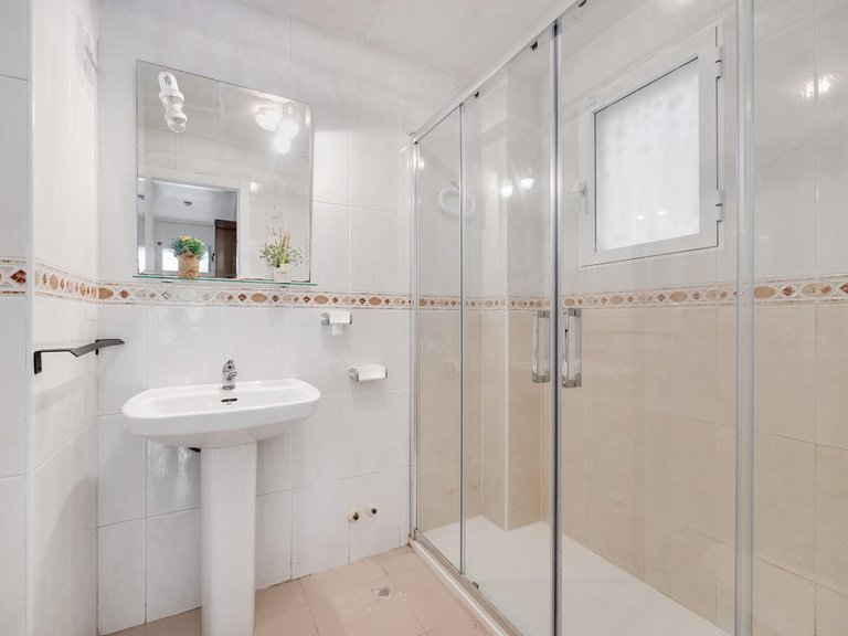 Villa for Sale in Torrevieja, Alicante 19