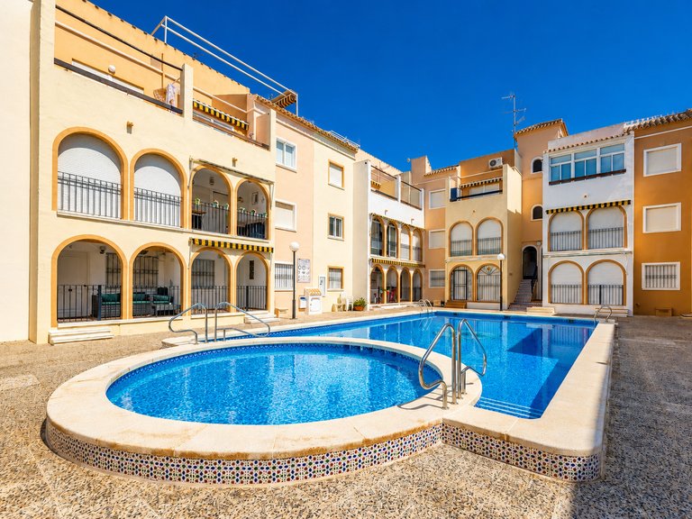 Villa for Sale in Torrevieja, Alicante 1