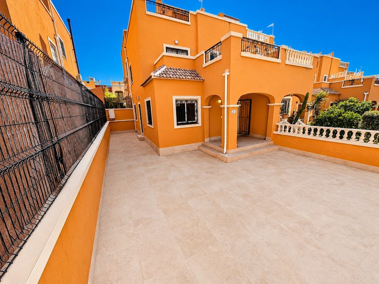 Villa for Sale in Costa Blanca Orihuela Costa, Alicante 2