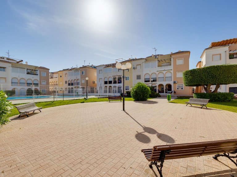 Villa for Sale in Torrevieja, Alicante 24